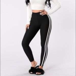 Black Leggings with 2 stripes on the side